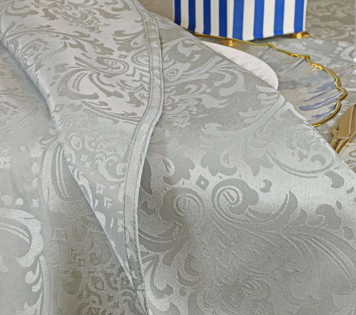 90"x156" Seamless Rectangular Floral Damask Jacquard Polyester Tablecloth - Silver (1pc)