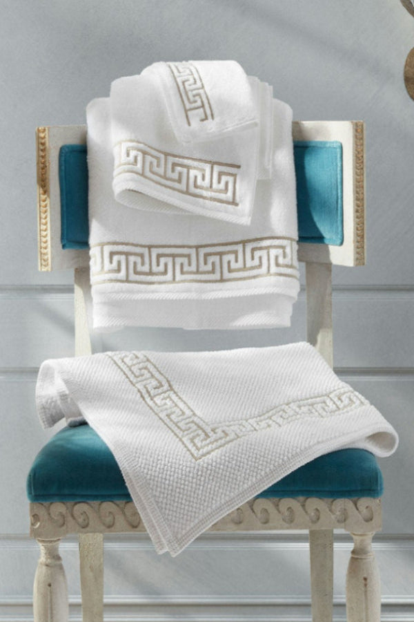 Adelphi Bath Rug