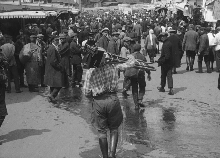 Dziga Vertov: The Man with the Movie Camera and Other Newly-Restored Works