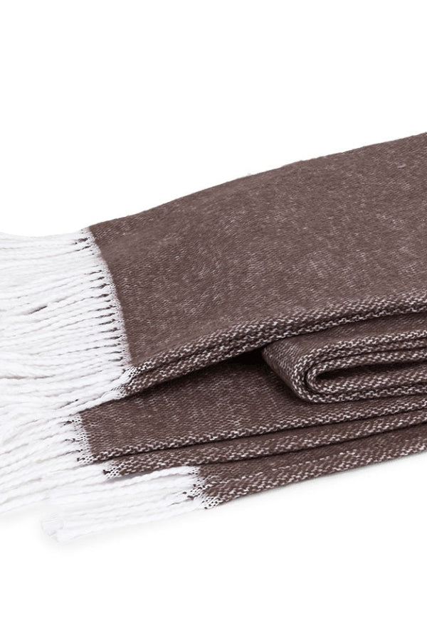 Pezzo Throw