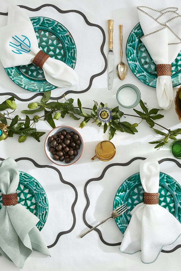 Scallop Edge Placemat - Set of 4